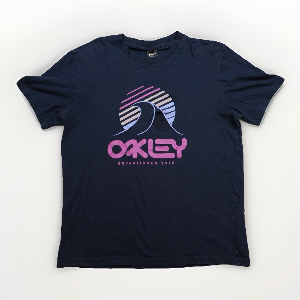 Oakley Men's M 20x26 in Graphic T-Shirt Wave Short Sleeve Tee Casual Activewear